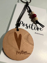 Cargar imagen en el visor de la galería, Positive Keychain- No solo lo imagines, vívelo, cree en ti, con todas las fuerzas de tu corazón.