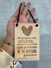 Cargar imagen en el visor de la galería, Artisanal plate- No busques solo afuera… conecta también con la fuerza de tu interior.